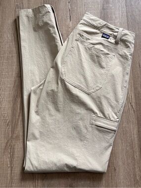 Patagonia Hiking Slim Pants 30” in Tan